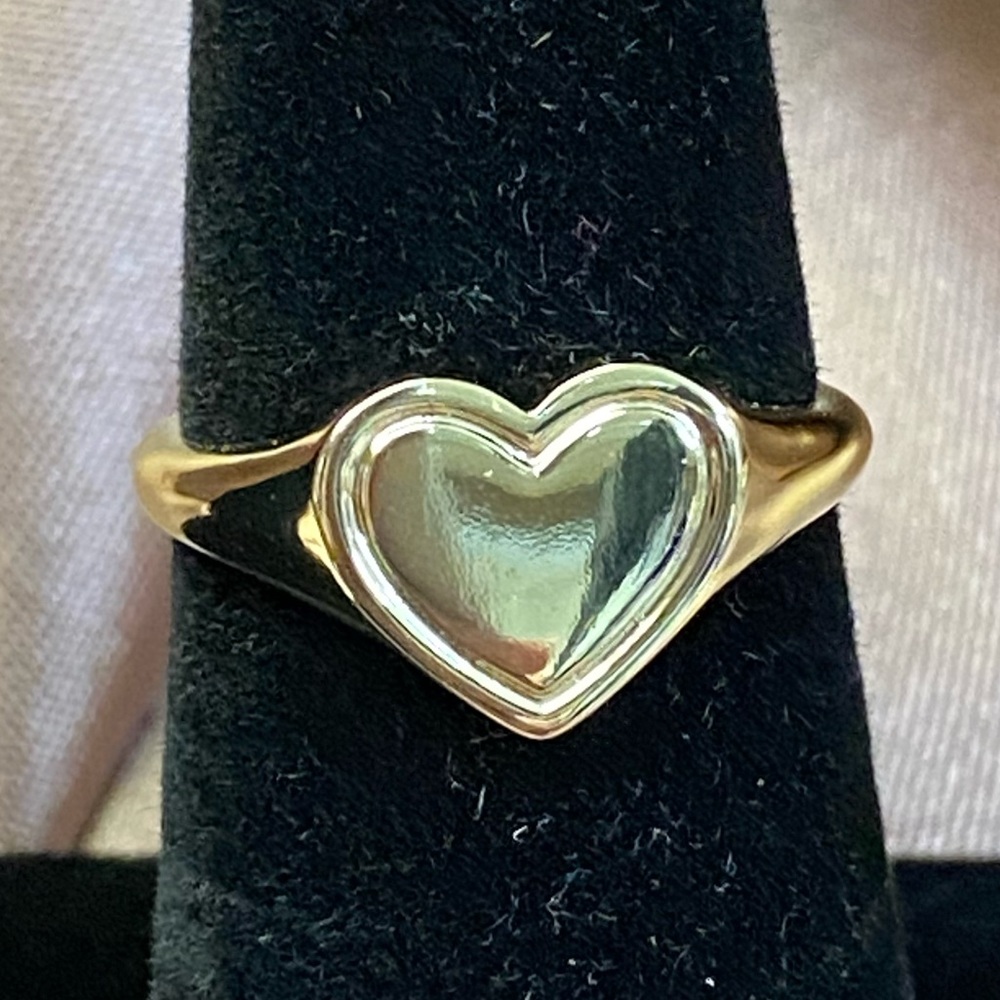 Pavoi Gold Heart Ring, size 6